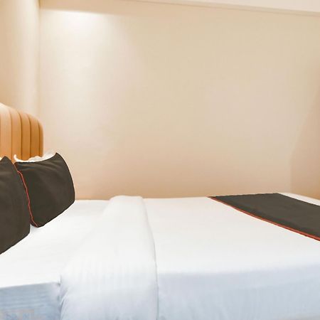 Collection O Hotel Mint Indore Exterior foto