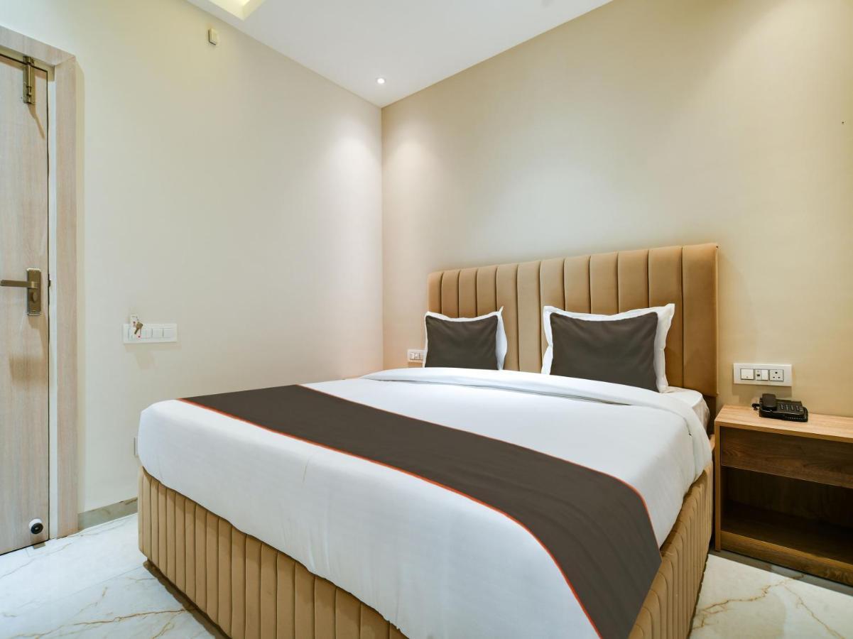 Collection O Hotel Mint Indore Exterior foto