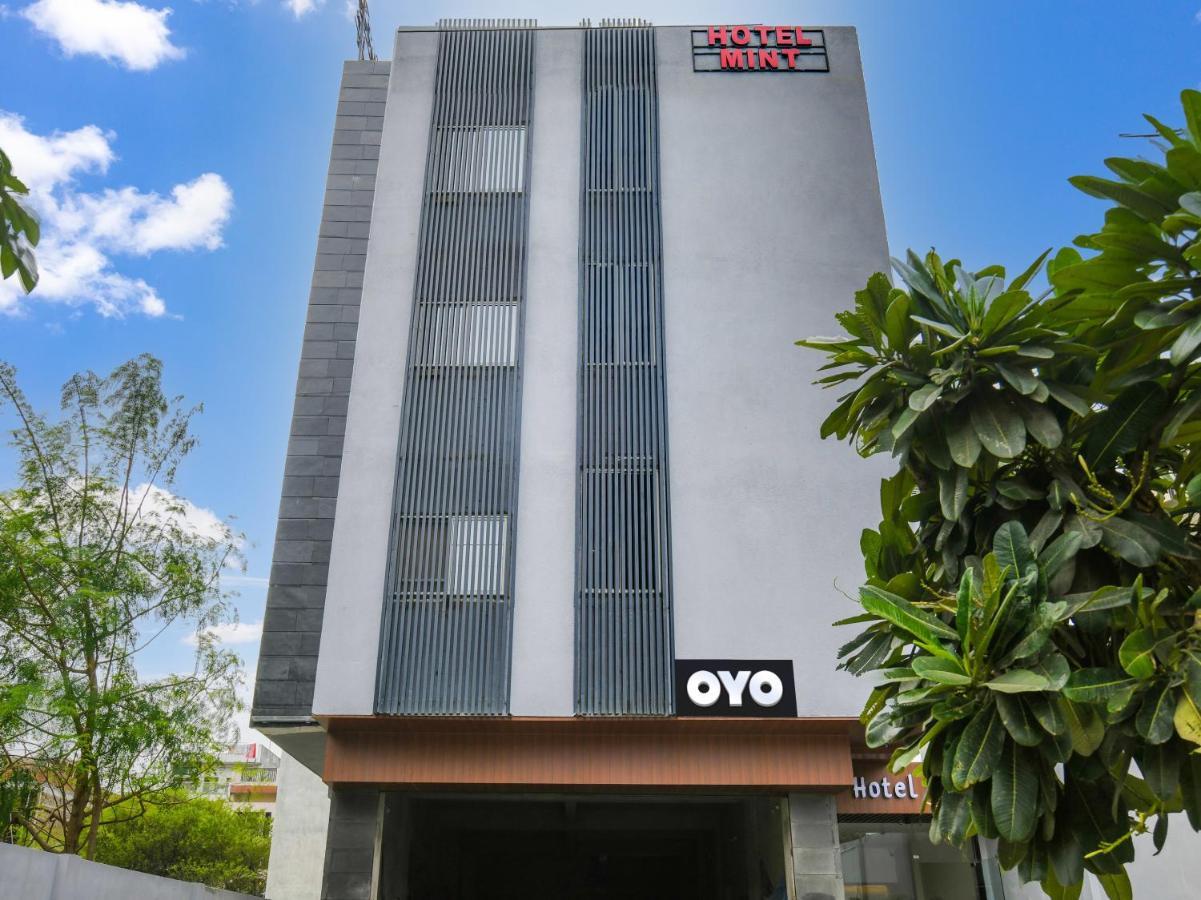 Collection O Hotel Mint Indore Exterior foto