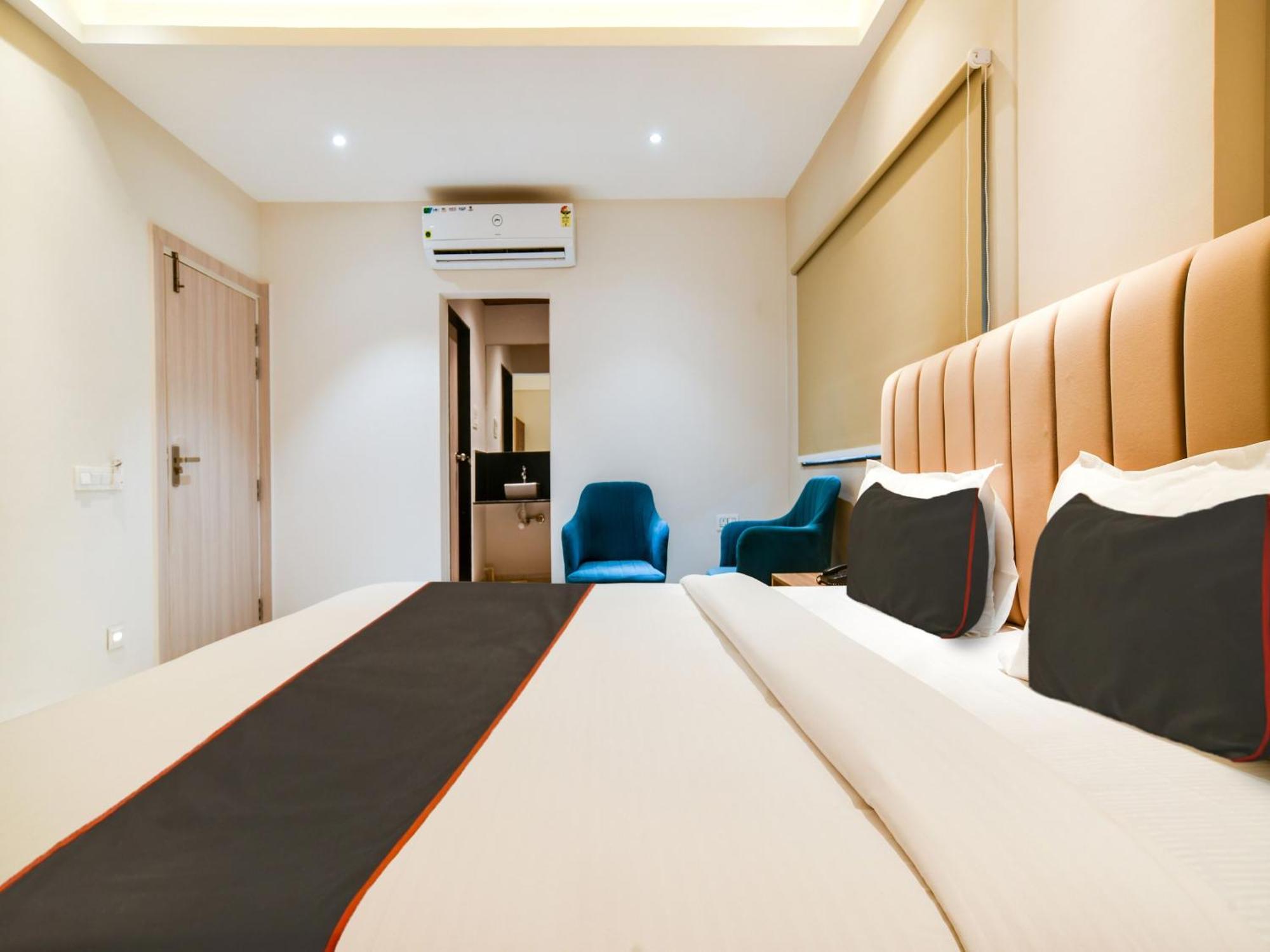 Collection O Hotel Mint Indore Exterior foto