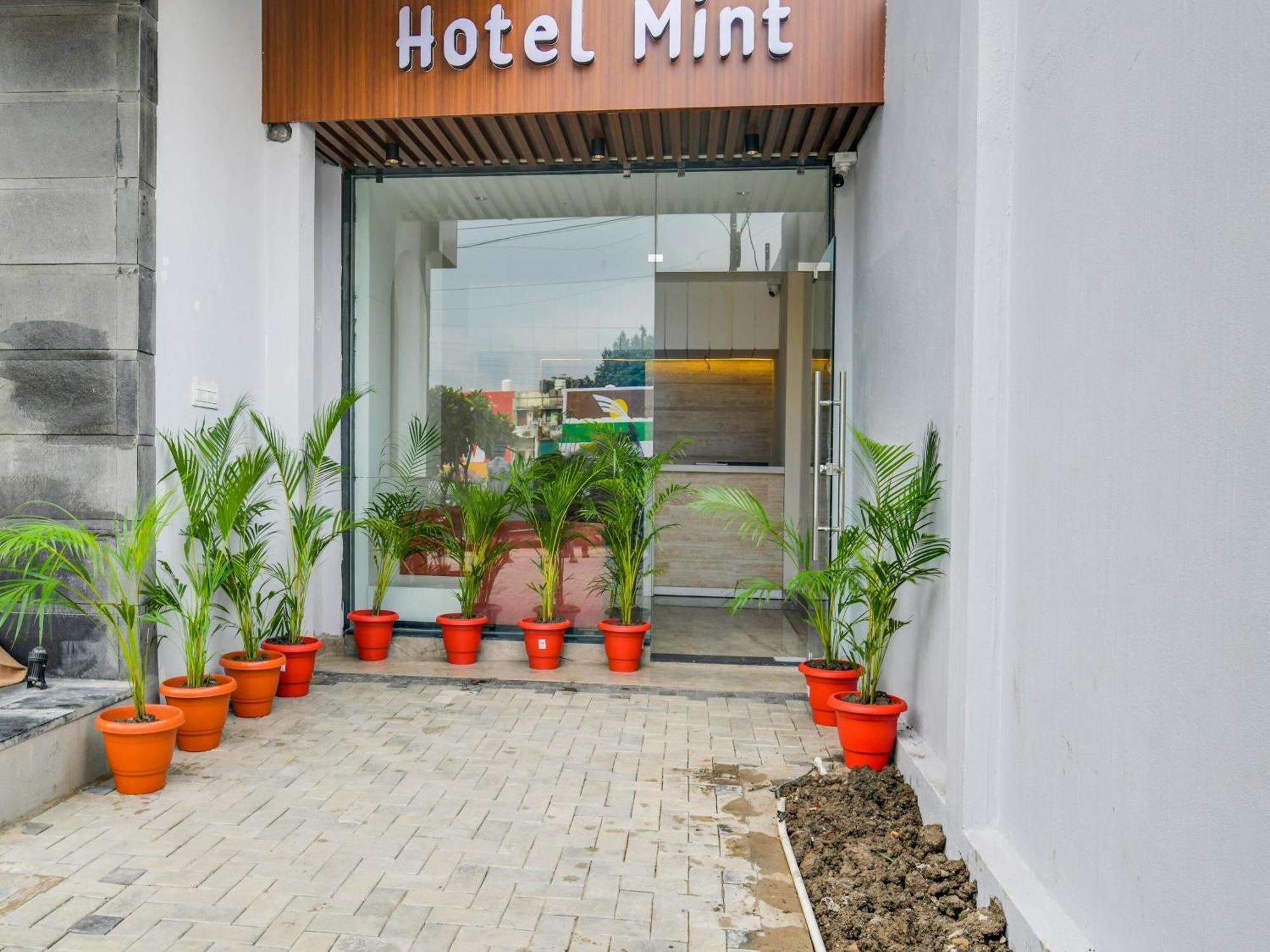 Collection O Hotel Mint Indore Exterior foto